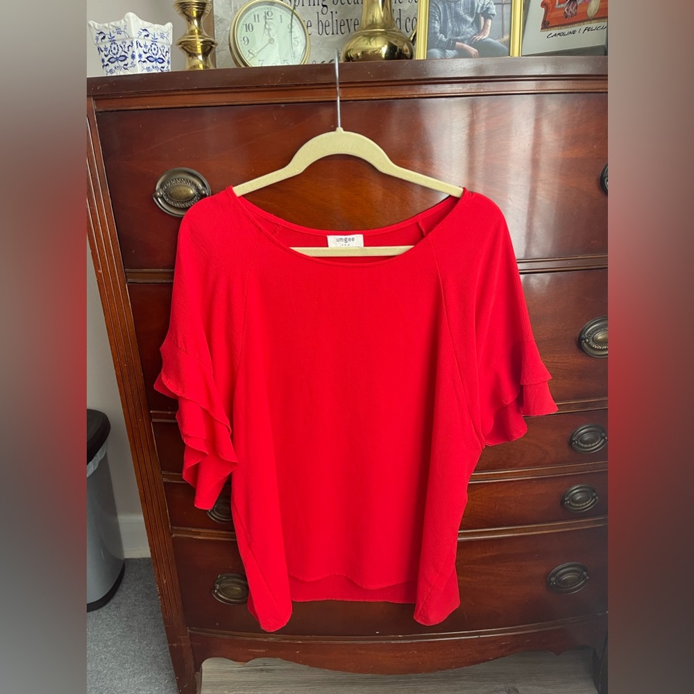 Umgee blouse, size medium. Vibrant red